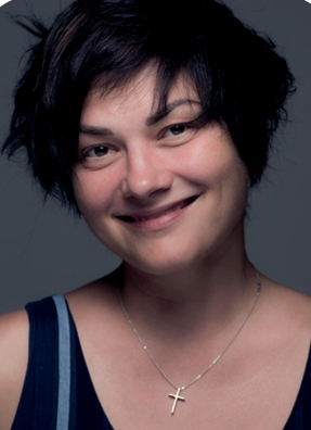 Portrait der russischen Künstlerin Irina PECHNIKOVA