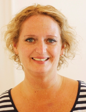 Portrait der britischen Künstlerin Jo Beer