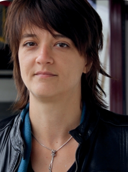 Portrait der ungarischen Künstlerin Diana Bobics