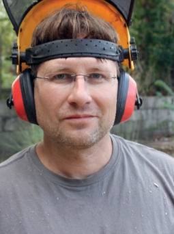 Portrait des ungarischen Bildhauers Masonyi TAMÁS
